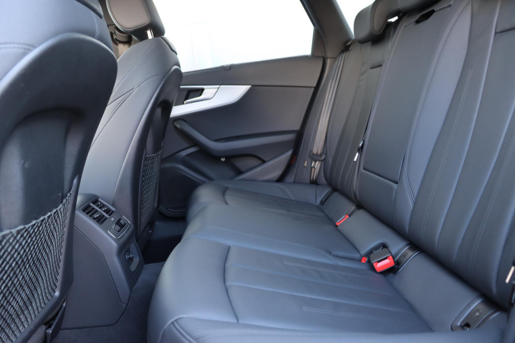 Audi A4 avant 35 tfsi s edition