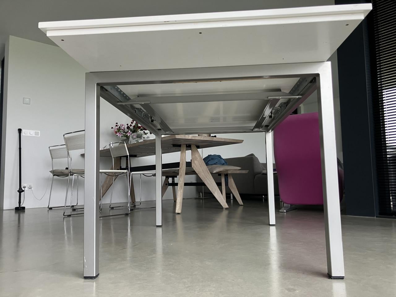 Italiaans design uitschuifbare witte eettafel, 130 / 190 x 85