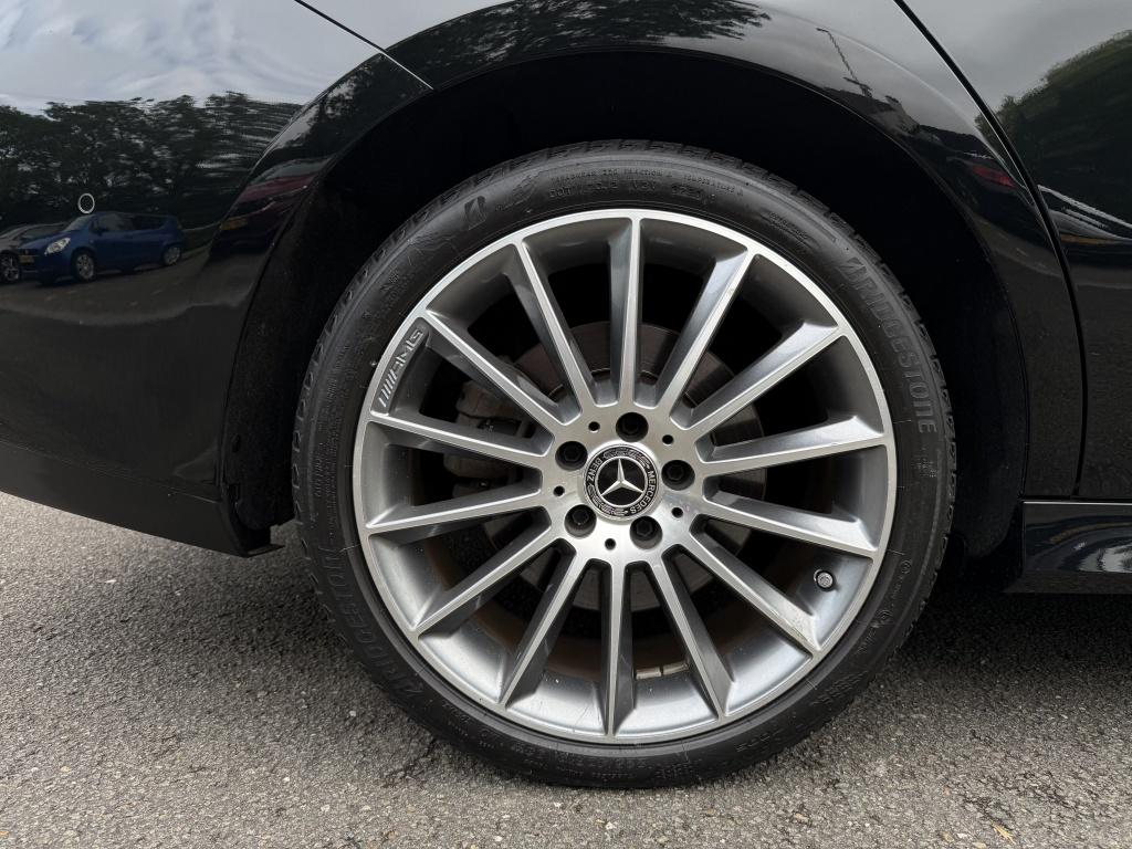 Mercedes-Benz Cla 250e - amg pakket - ambilight - pano -
