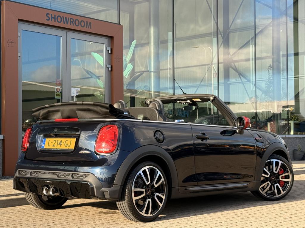Mini Cooper Cabrio 2.0 john works essential | 231pk | acc | dab | head-up |