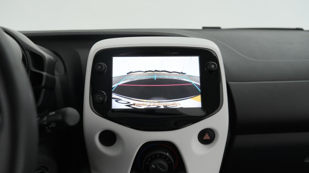 Citroen C1 1.0 vti airscape feel | vouwdak | camera | apple carplay | dab+