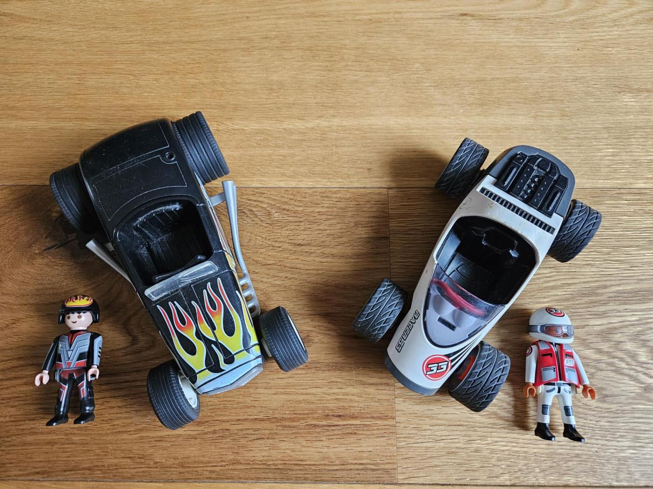 Twee Playmobil Raceauto's met pullback - 5172 en 5173