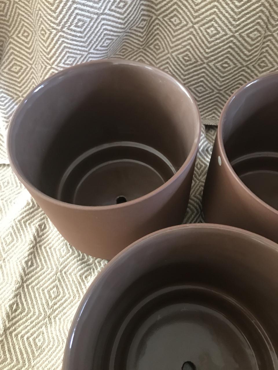 Drie Denise bloempotten met schotel Ø21 cm - Dove brown