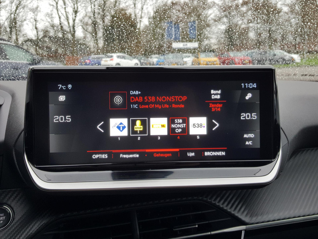 Peugeot 2008 1.2 puretech 100pk allure pack navi | bluetooth | applecarplay