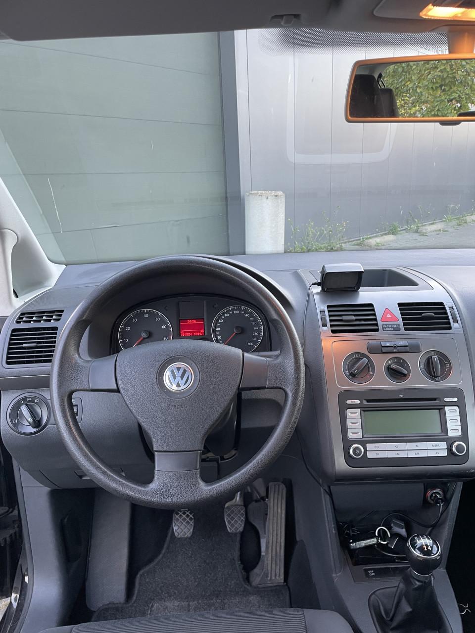 Volkswagen Touran 1.6 75KW 5P 2007 Zwart | 154.525 KM NAP