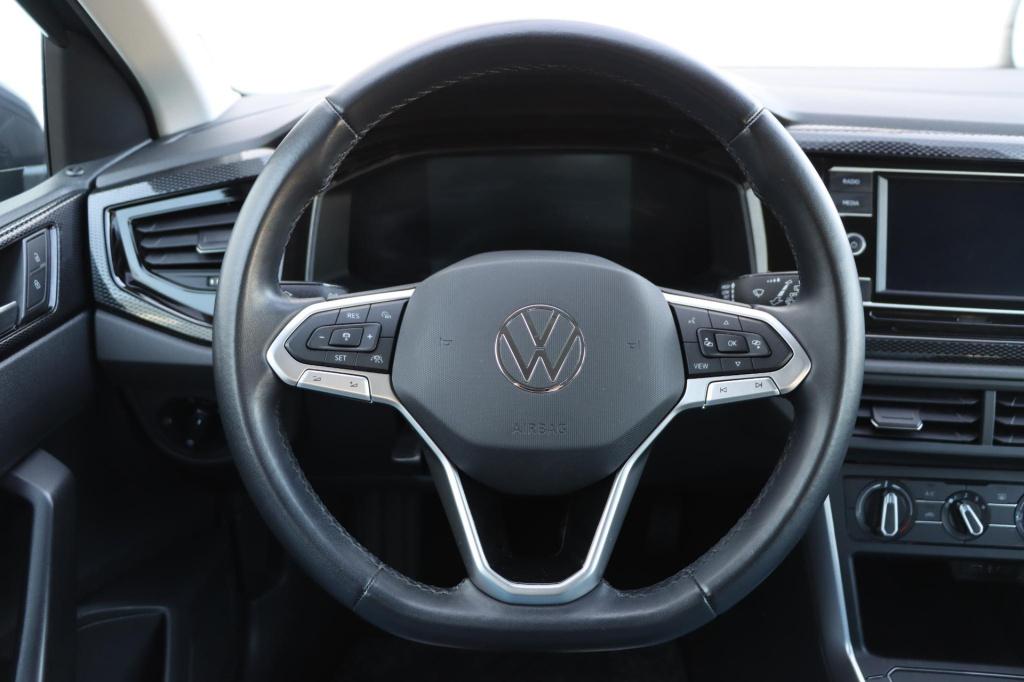 Volkswagen Polo 1.0 tsi life | carplay | sensoren | adaptive