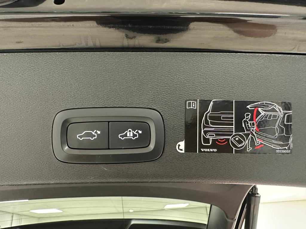 Volvo XC40 1.5 t5 recharge r-design | panoramadak | keyless entry | 262pk |
