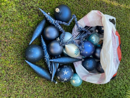 Mooie blauwe kerstballen
