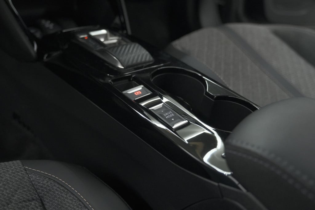 Peugeot 2008 hybrid 136 e-dcs6 allure | 360 camera | adaptieve cruise contr