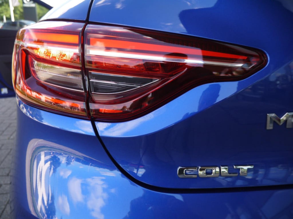 Mitsubishi Colt 1.6 hev intense