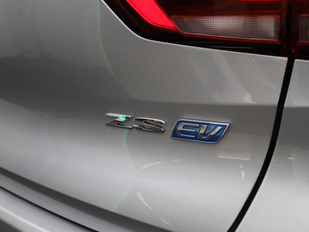 MG Zs Ev ev long range luxury 70 kwh
