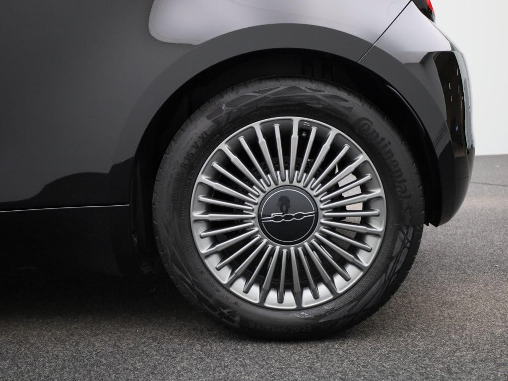 Fiat 500 icon 42 kwh | automaat | navigatie | apple carplay / android auto 