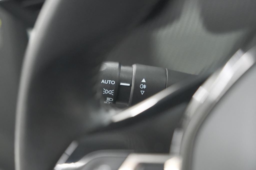 Peugeot 2008 puretech 130 allure | camera | adaptieve cruise control | stoe