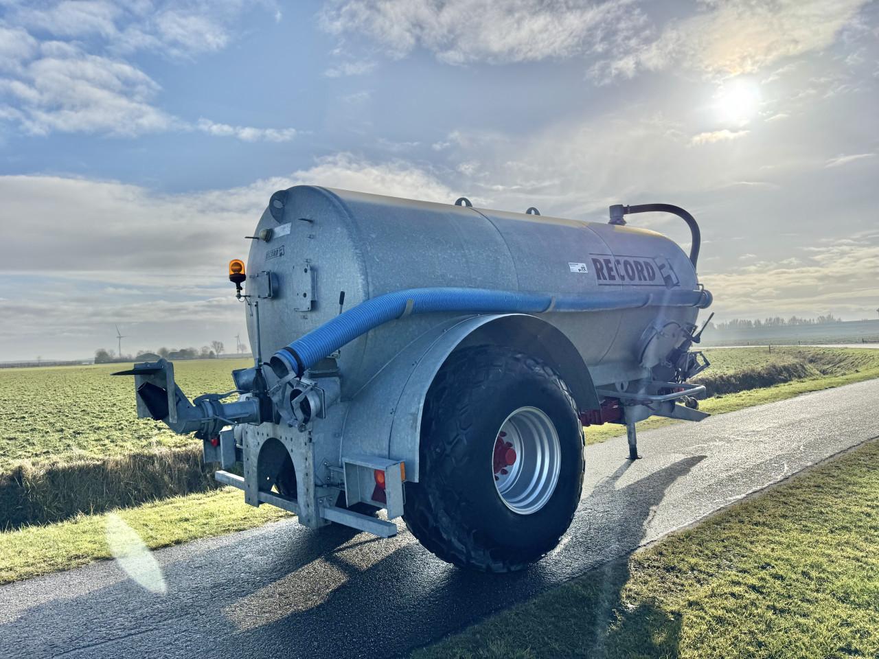 Record 10000L Mesttank