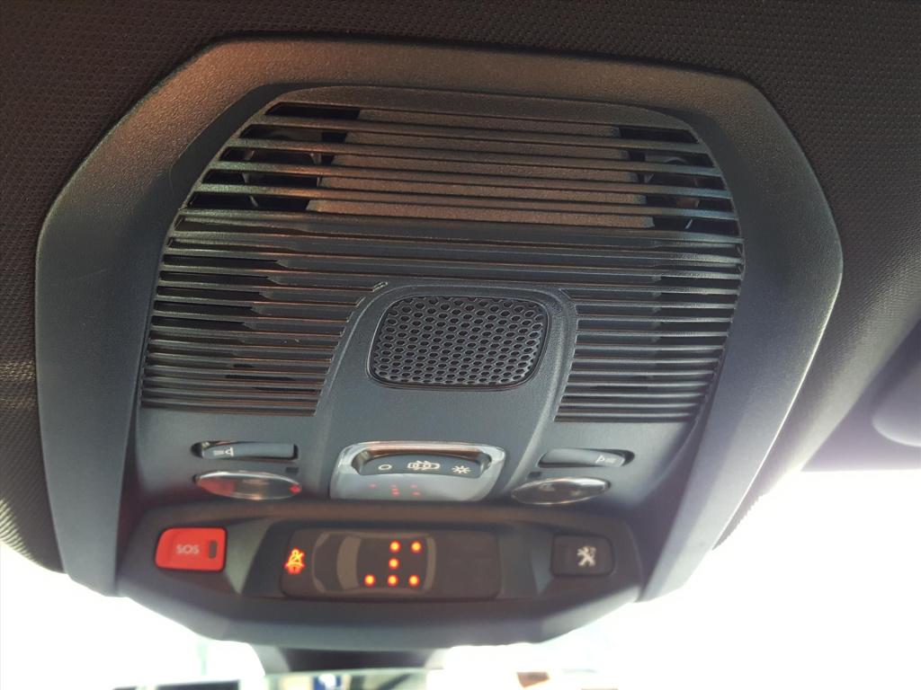 Peugeot 5008 gt 1.2-130pk automaat(t8/7p)trekhaak | apple carplay&android a