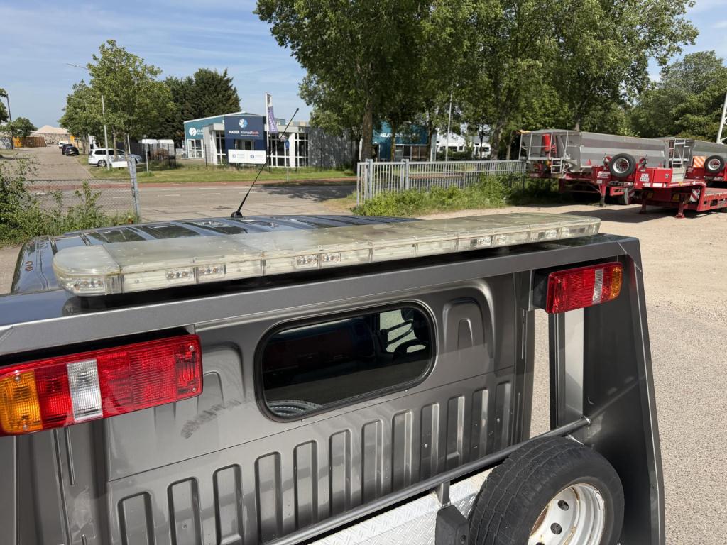 Nissan Onbekend nt400 35.15 3.0 dci tijhof oprijwagen luchtremmen