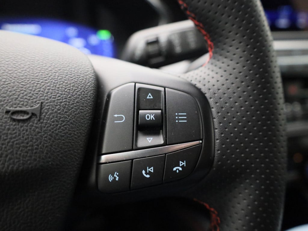 Ford Kuga 2.5 phev st-line x | automaat | lmv | parkeer sensoren | half led