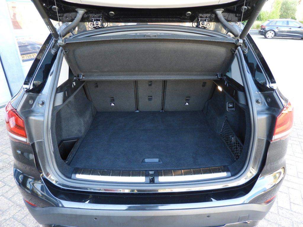 BMW X1 sdrive18i high executive