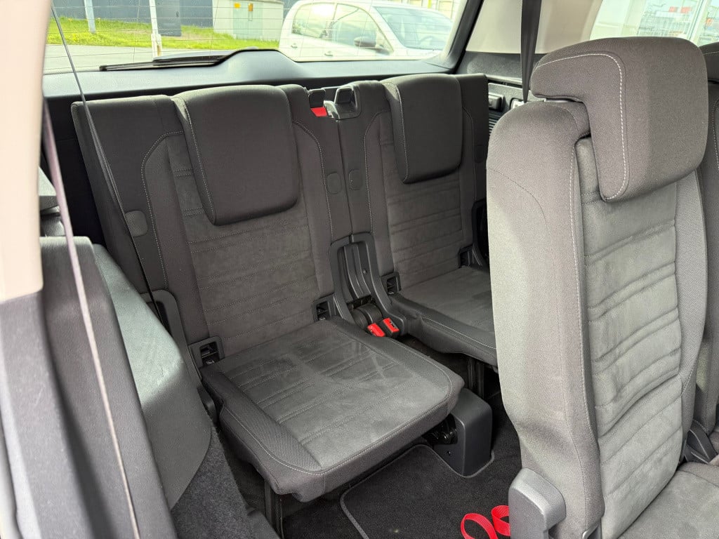 Volkswagen Touran 1.5 tsi highline 7 persoons dsg