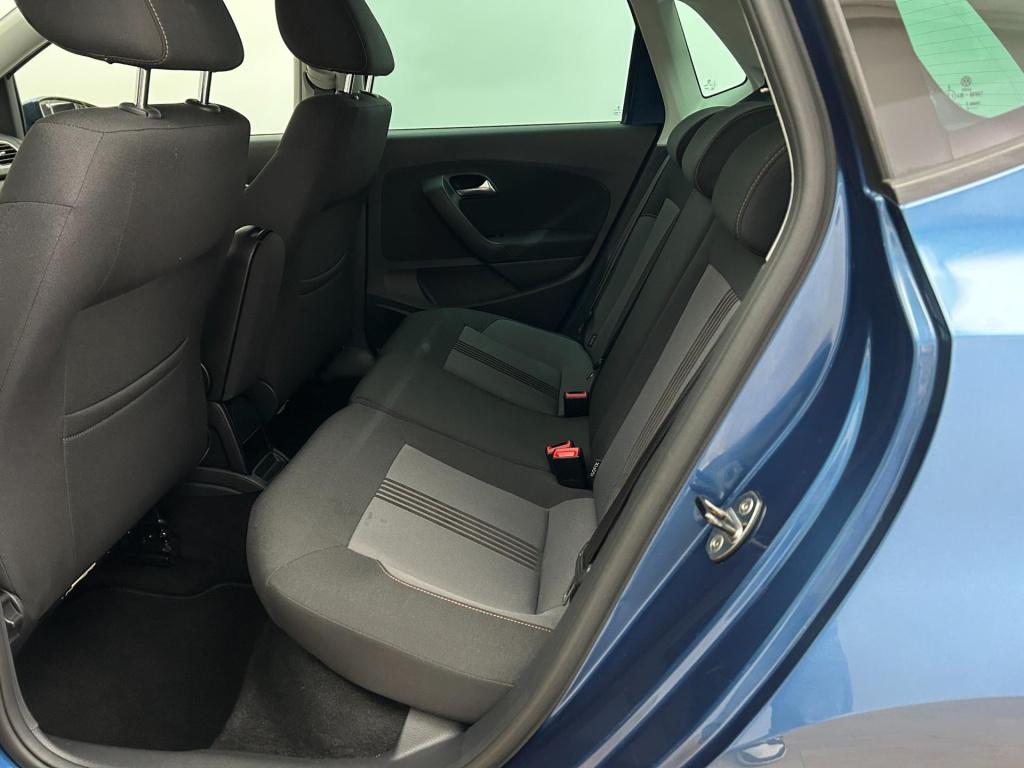 Volkswagen Polo occasion 1.0 comfortline connected series | blauw | airco |