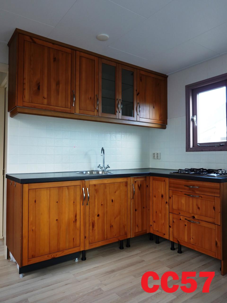 Betaalbaar chalet met dubbel glas, 2 slaapkamers en middenkamer