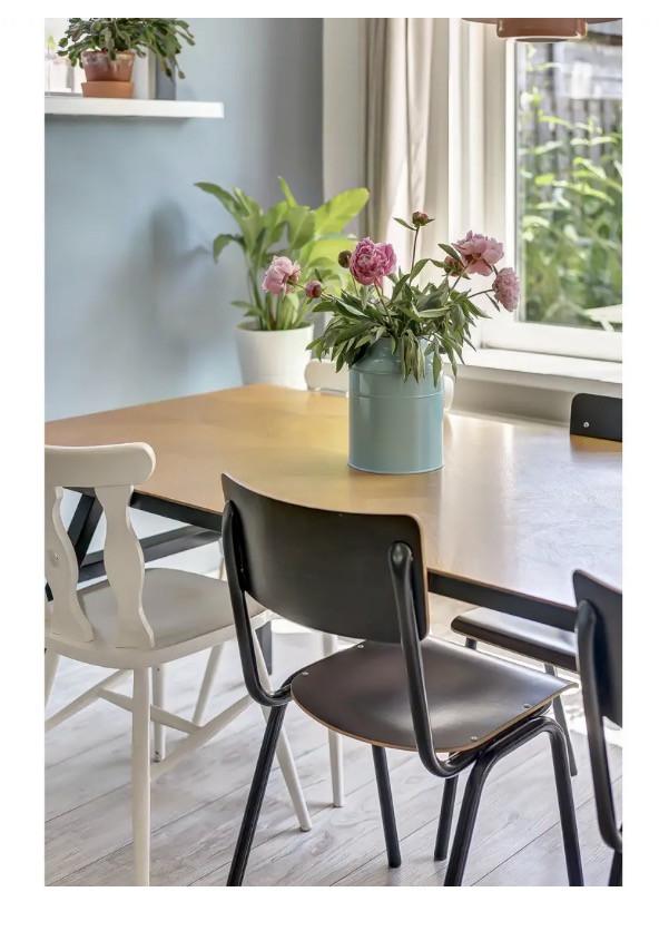 Mooie eettafel met 6 stoelen