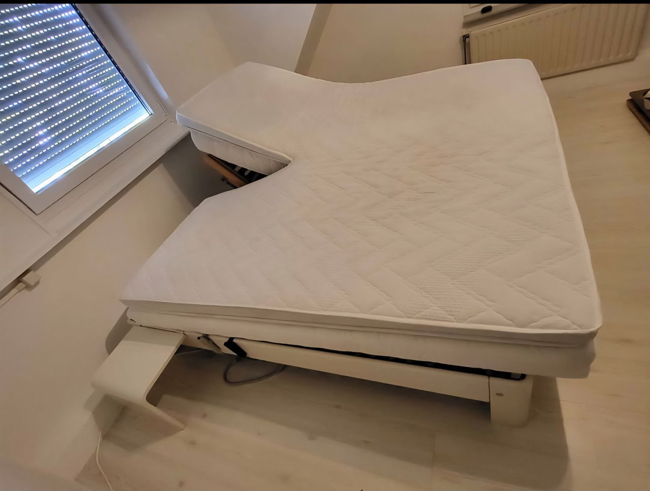 Schone en nette matrassen (1 auping) + bedbodems met functies