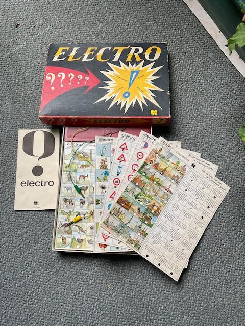 Oude Electro, (zonder batterij) met 5 kaarten