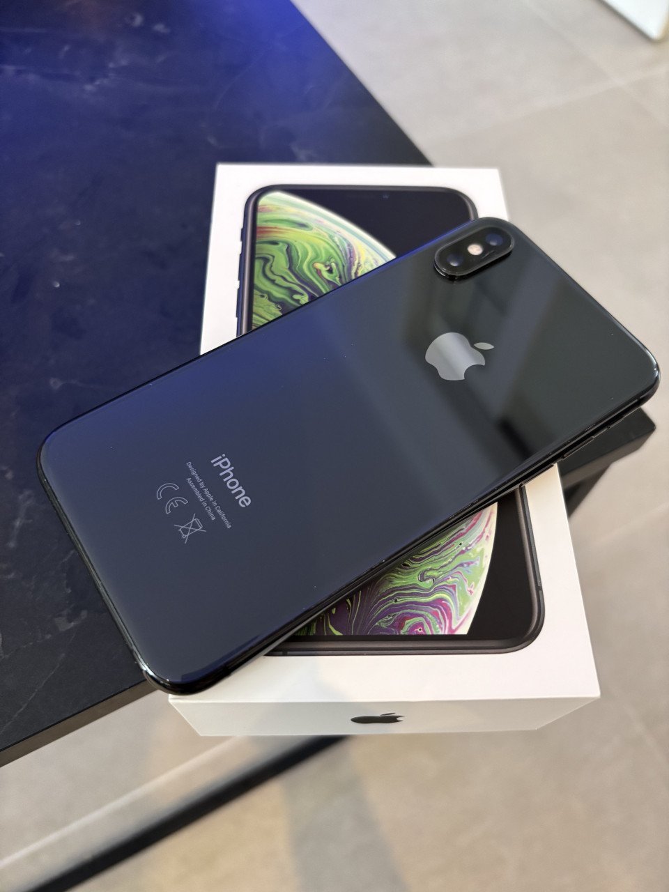 Iphone xs zwart