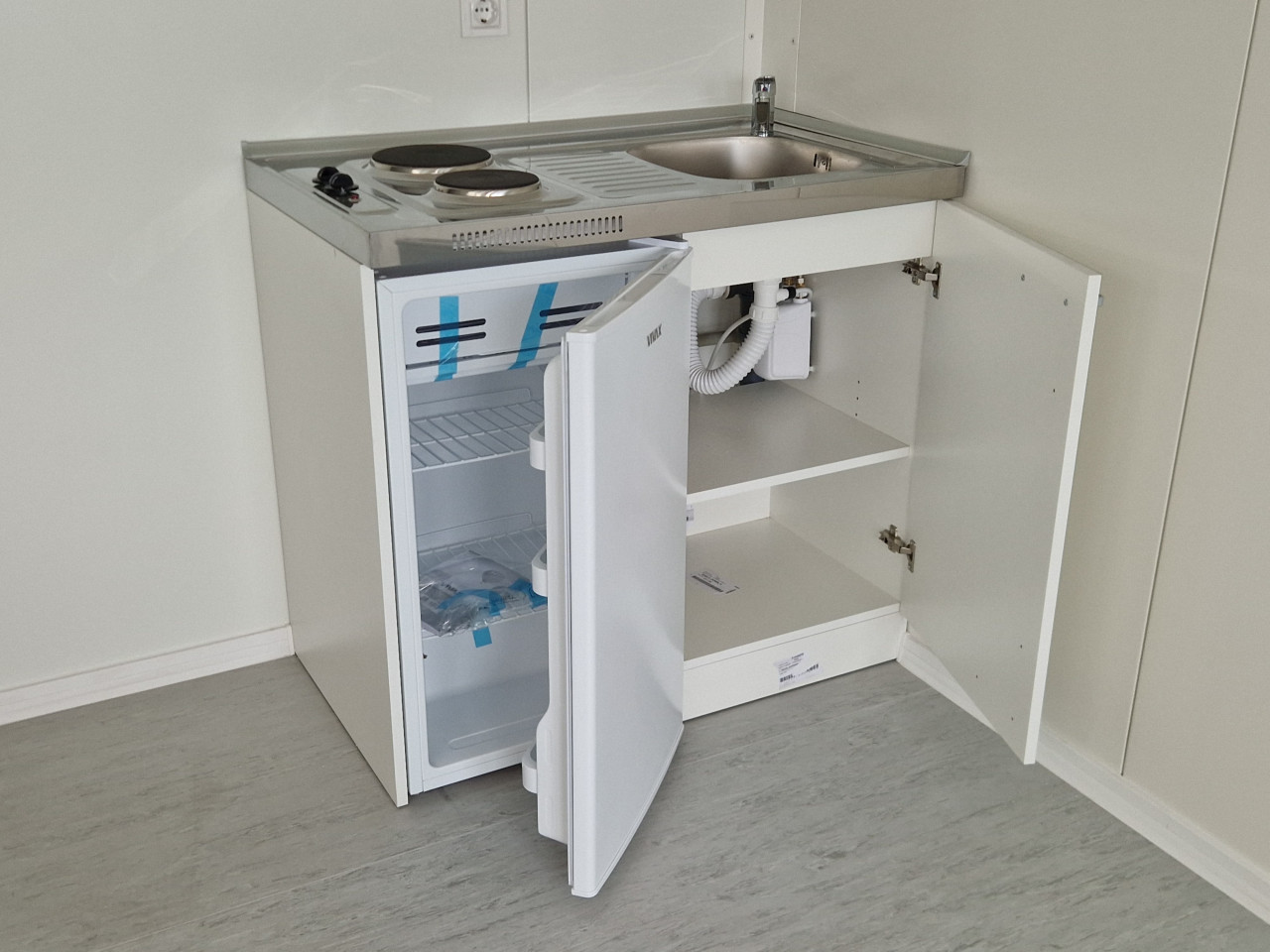 Nieuwe 6x3m kantoorunit / uitvoerderskeet met keuken en wc