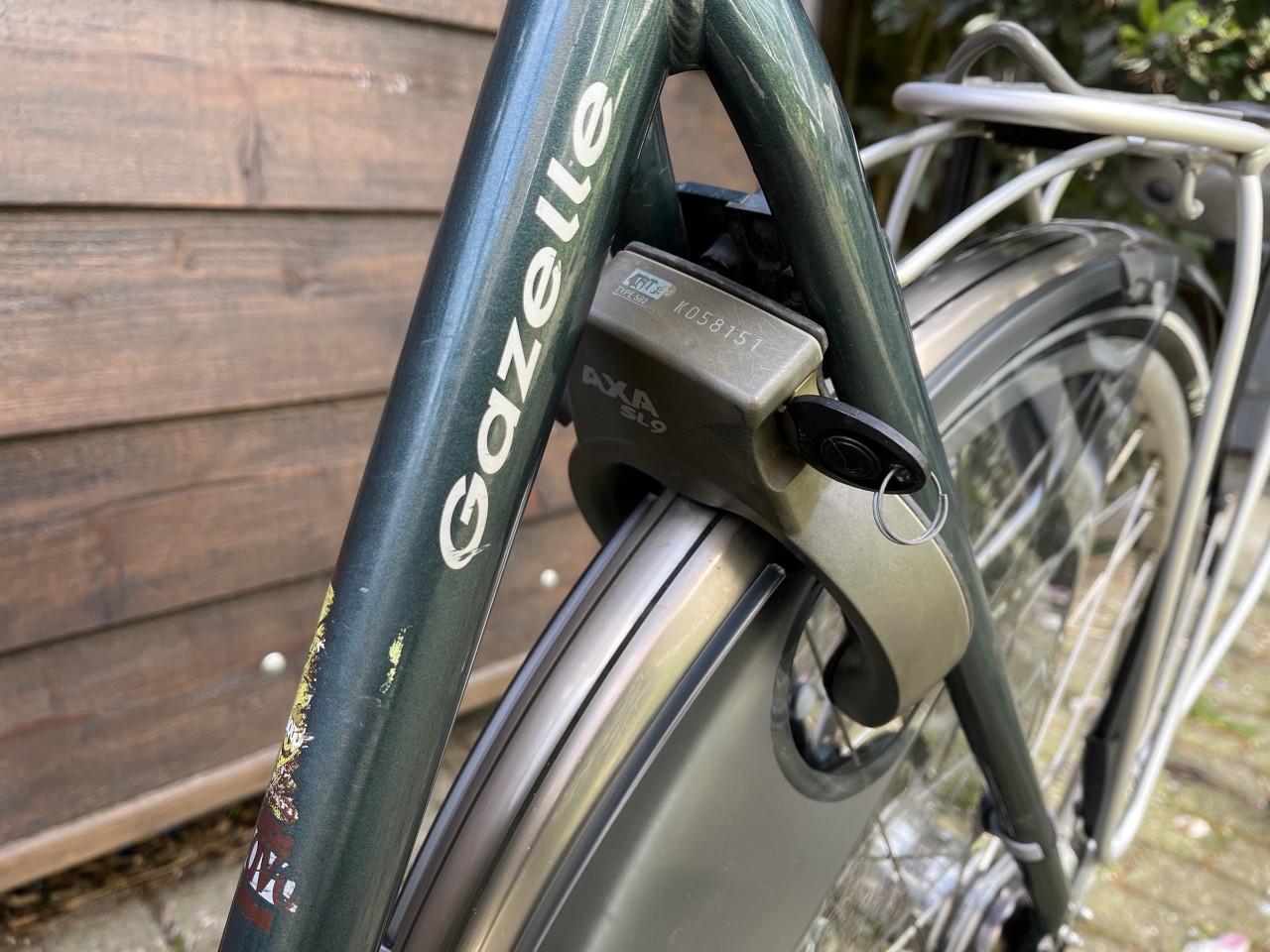 Dames fiets Gazelle met versnel, trommelremmen, verlichting enz.