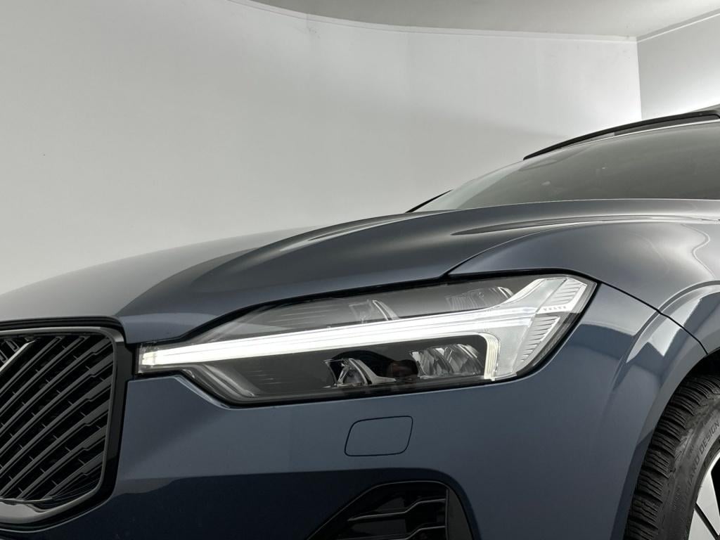 Volvo XC60 t6 398pk recharge ultra dark| pano| hud| 360camera|