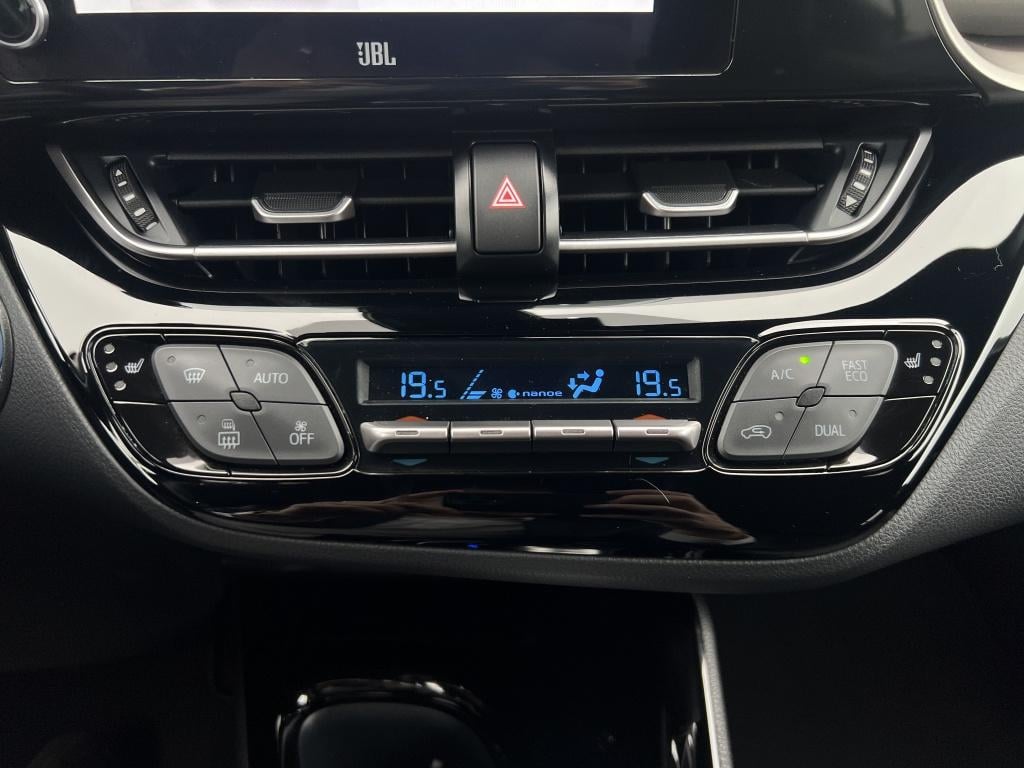 Toyota C-hr 2.0 hybrid executive