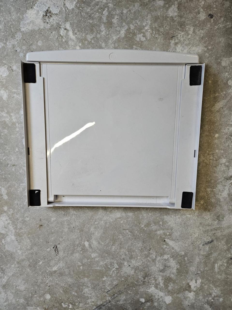 Tussenstuk wasmachine en droger