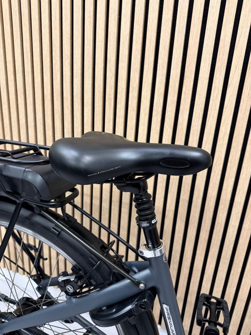 Velo de Ville Premium Bosch Active Line Plus 45CM 5941KM 400Wh