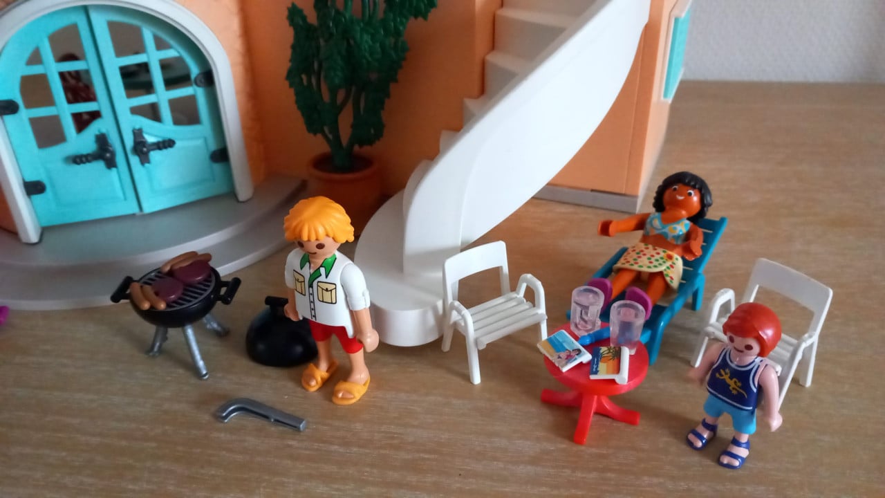 Playmobil vakantievilla met buiten en binneninrichting setnr 9420