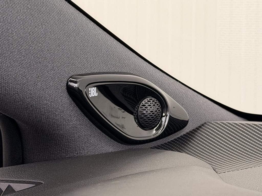 Toyota Corolla Touring Sports hybrid 200 executive| jbl| hud| stoelverw.| a