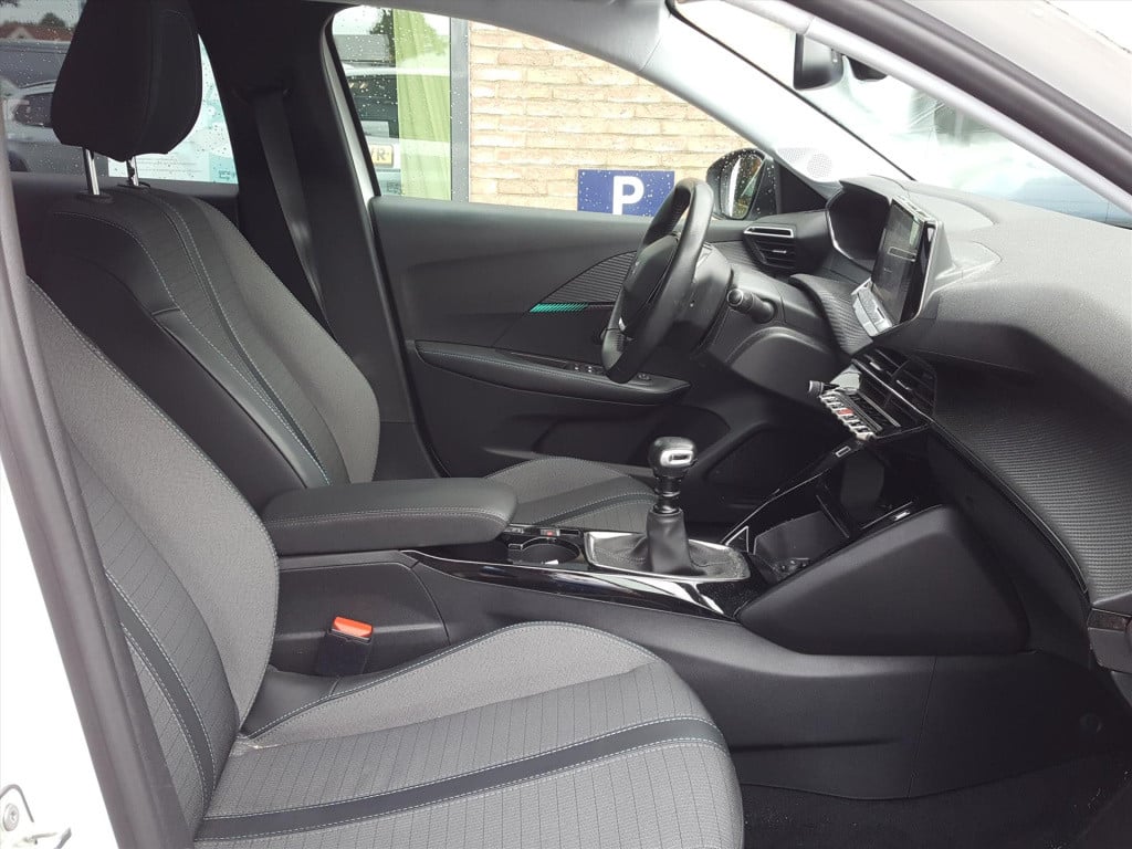 Peugeot 208 1.2 puretech 100pk allure navigatie | apple carplay & android a