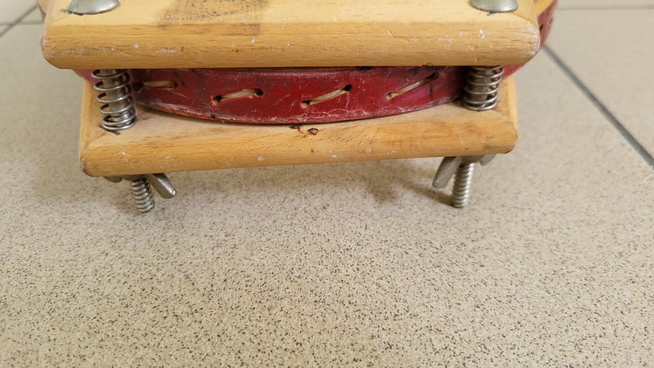 Vintage Spalding Gonzales Medium Flex tennis racket