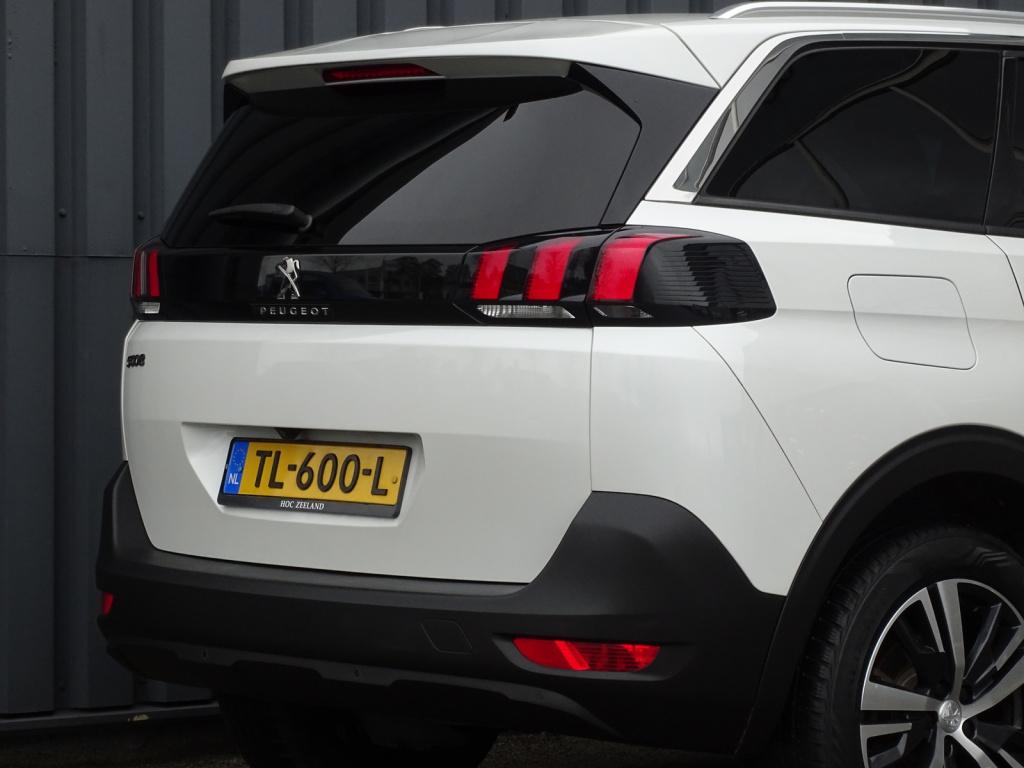 Peugeot 5008 1.2 puretech blue lease executive | 7-persoons