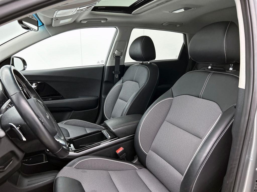 Kia E-niro dynamicplusline 64 kwh | 3-fase | schuif/kanteldak