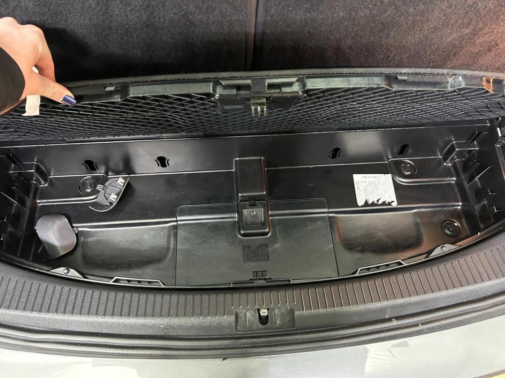 Volkswagen Touran occasion 1.2 tsi highline bluemotion 7p. | grijs | tweede