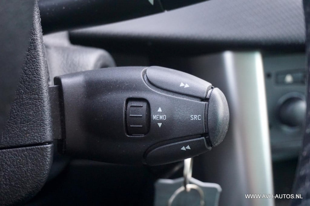 Peugeot 207 sw outdoor 1.6 vti xs
