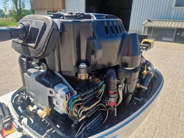 Honda 20 pk langstaart met tilt assist! Knuppel en kabels