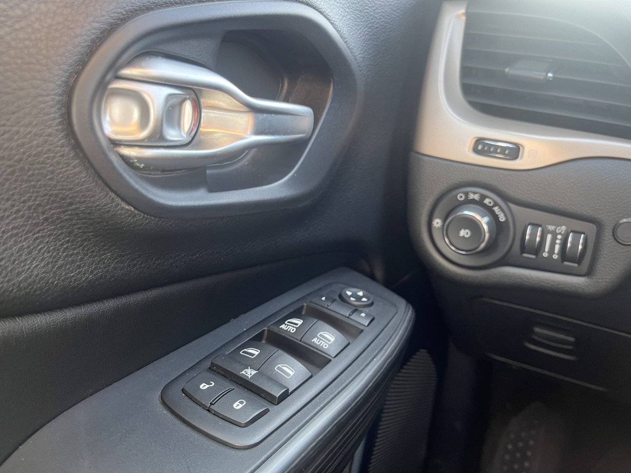 Jeep Cherokee 3.2 V6 Trailhawk 4WD Lock