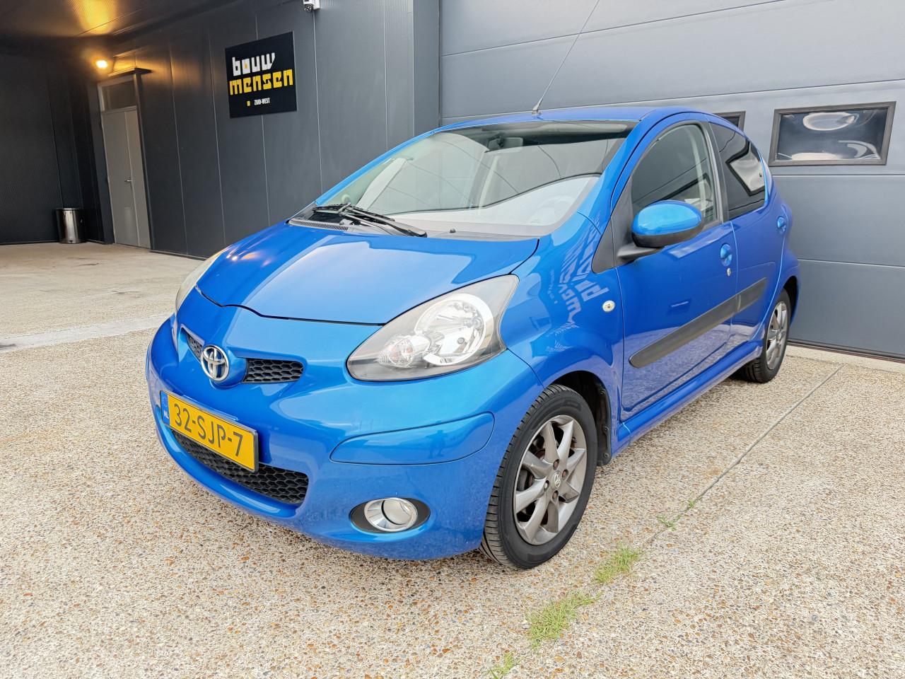 Toyota Aygo 1.0 12V Vvt-i 5DRS 2011 Blauw  Airco Apk Nap Navi