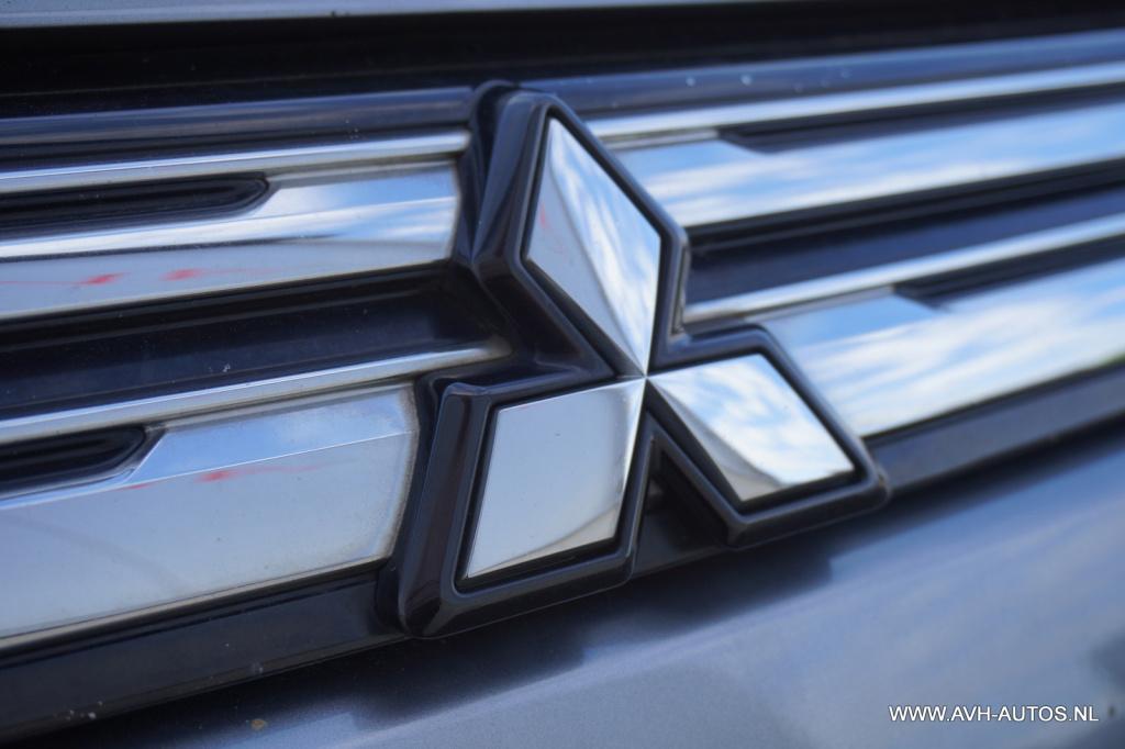 Mitsubishi Outlander 2.0 phev instyle