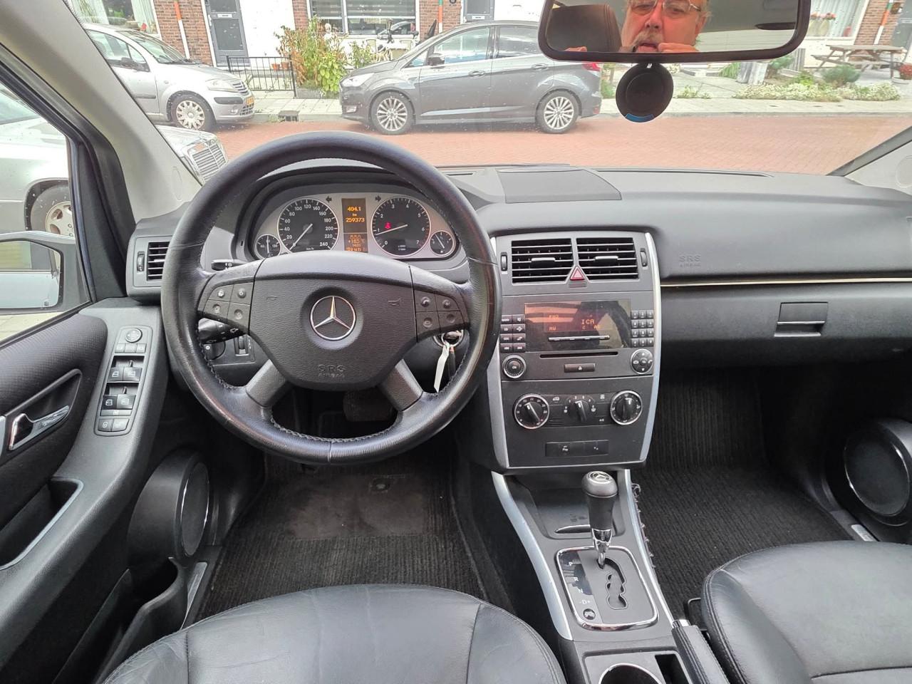 Tekoop zeer mooie Mercedes B.Klasse 200 Turbo Automaat