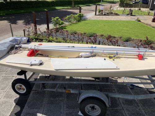 Laser  met trailer