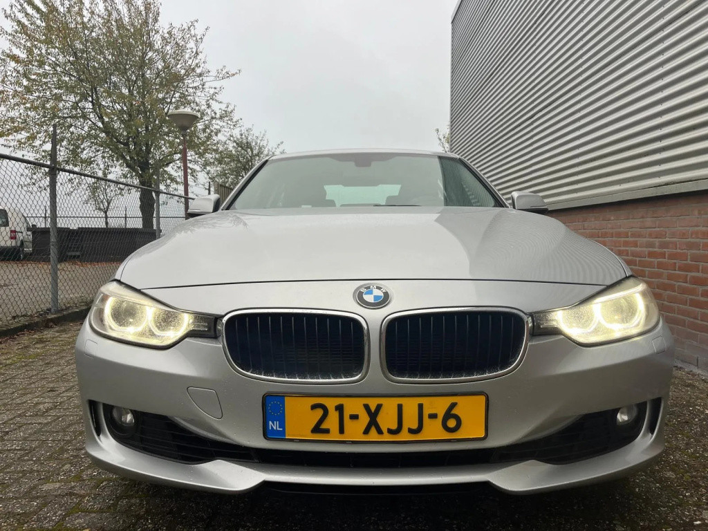 BMW 3-serie 320i high executive | orig. nl | zeer netjes